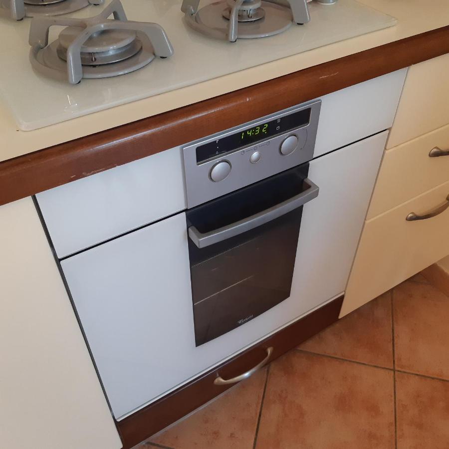 Appartamento Nuccia - Box Auto Gratuito E Biancheria Inclusa Pietra Ligure Exterior photo
